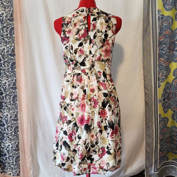 MAURICES White Floral Sleeveless Knee Length V Neck Dress Size 3/4 - Picture 4 of 6